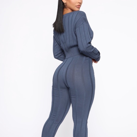 Fashion Nova Ribbed Set - Picture 2 of 4